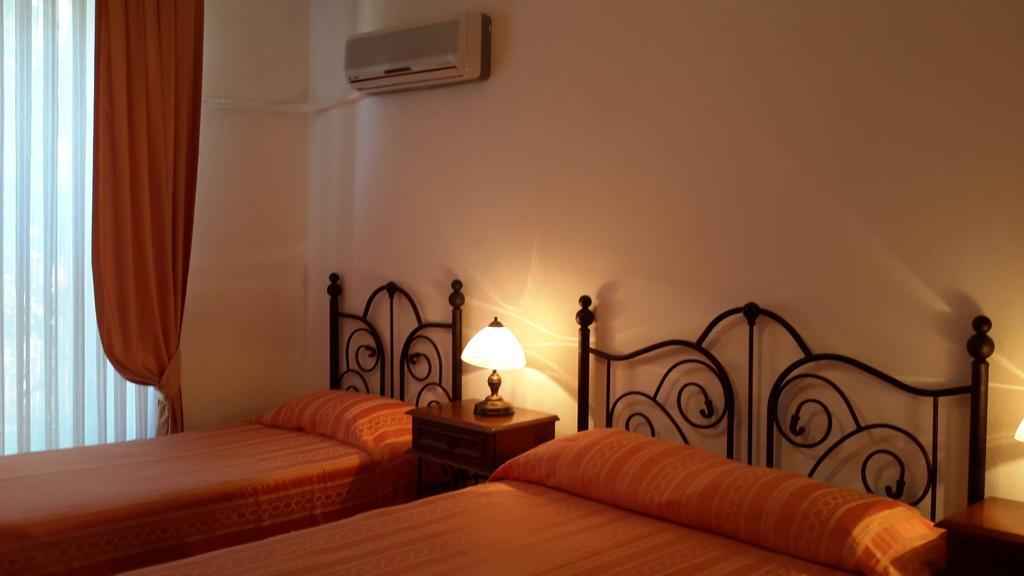 Ege Hotel Bozcaada Island Exterior foto
